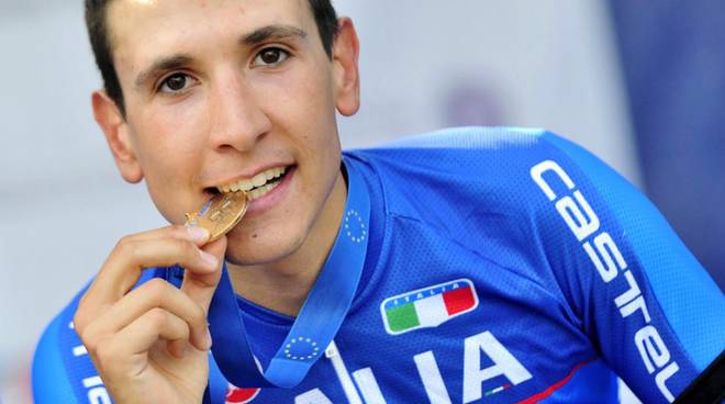 Davide Martinelli con la <b>medaglia di bronzo</b> - davide-martinelli-con-la-medaglia-di-bronzo-517390.660x368