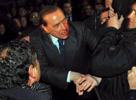 Aggressione a Berlusconi