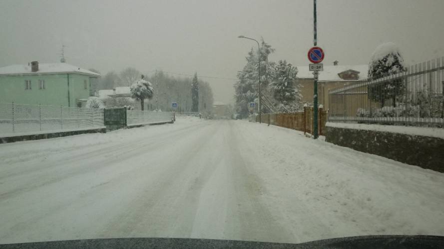 Neve a Bergamo, i disagi in città e provincia