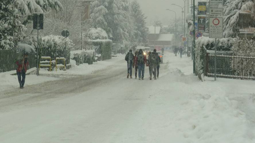 Neve a Bergamo, i disagi in città e provincia