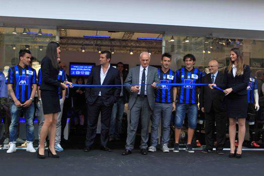 Inaugurazione Atalanta Store In Piazza Liberta Foto Photogallery