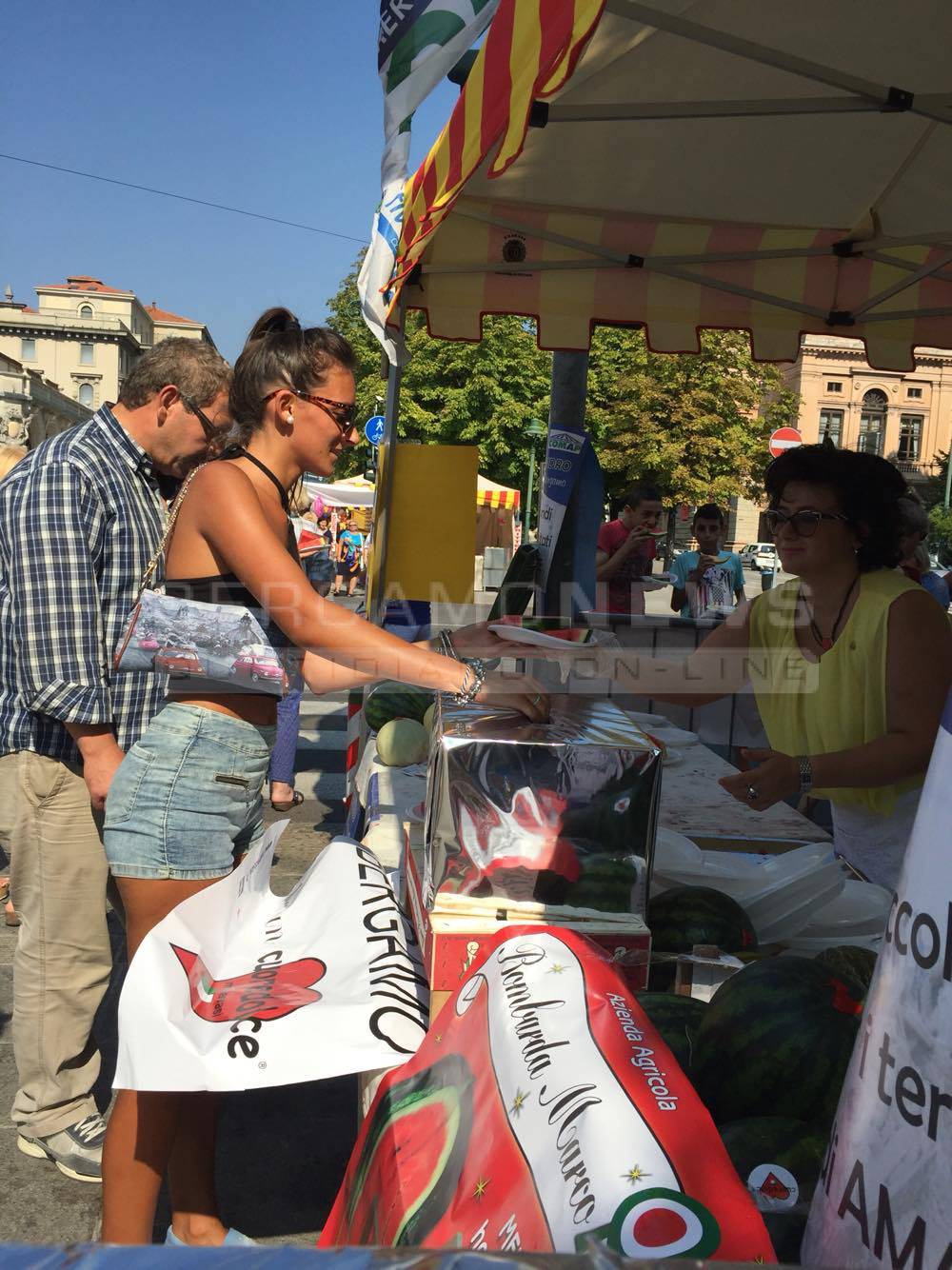 Anguriata per i terremotati sul Sentierone