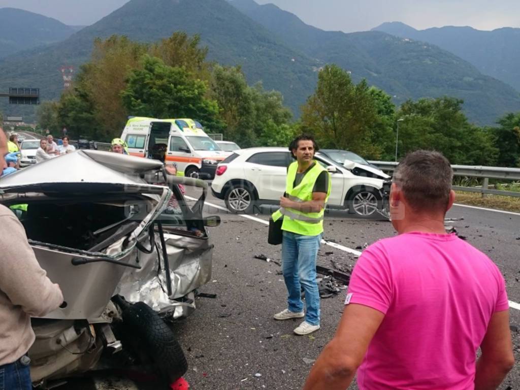 Incidente Costa Volpino