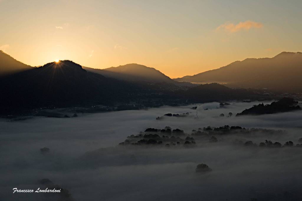 Alba dalla chiesetta di Airluno