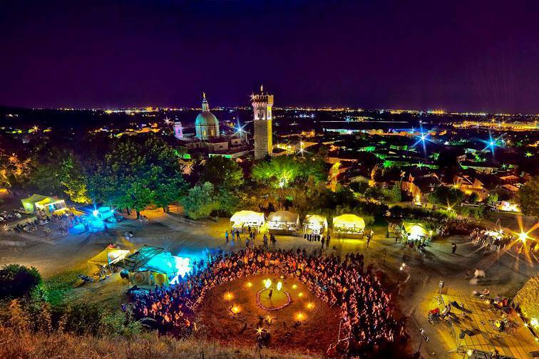 "Lonato in festival", spettacoli e artisti di strada dal mondo