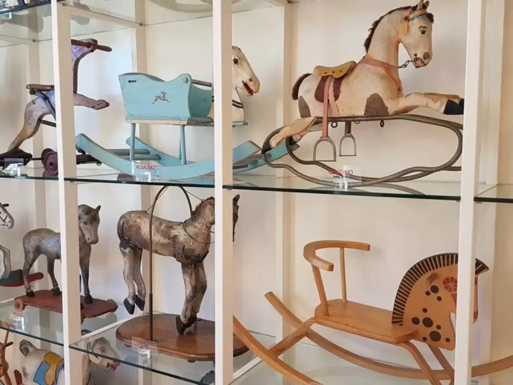 Tre pezzi iconici: #IL MUSEO DEL CAVALLO GIOCATTOLO - Studio Chiesa