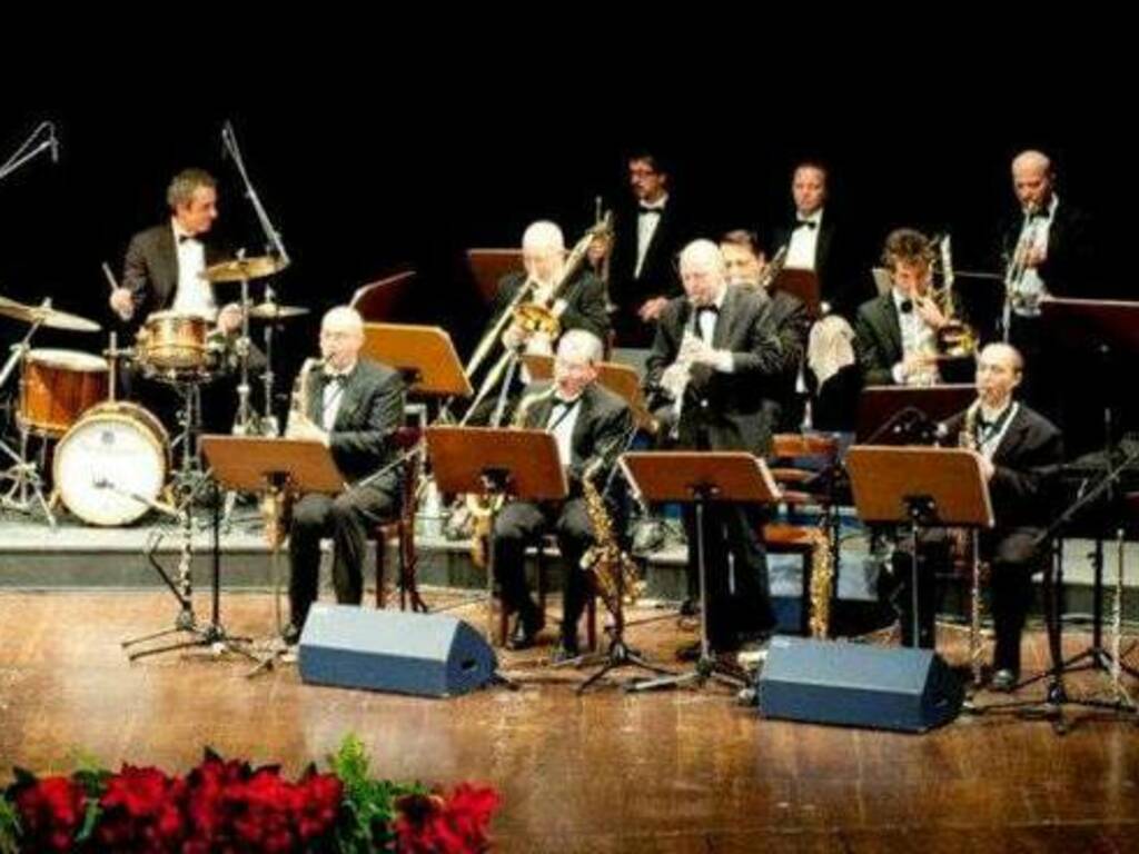 Tromba strumento musicale musicista orchestra opera' Boccale con