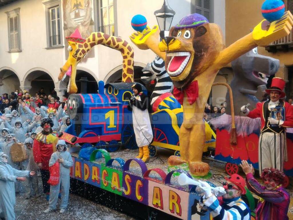 Dalle mascherine alle maschere: storia e significato del carnevale -  BergamoNews