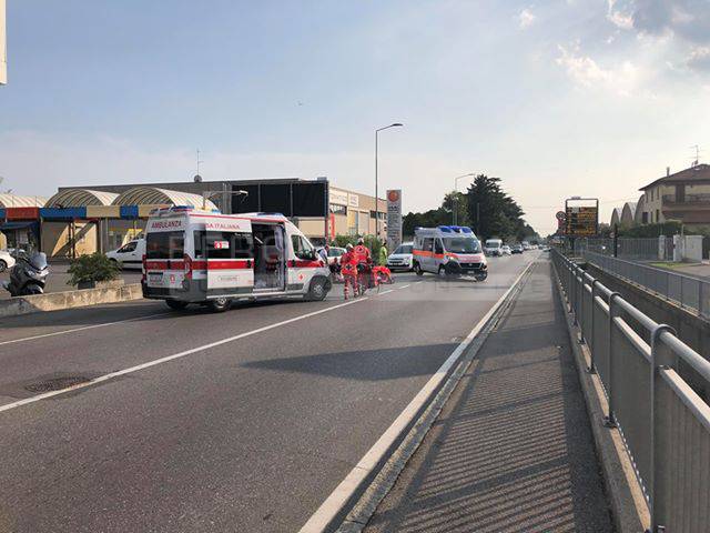 Incidente stradale in via Grumello