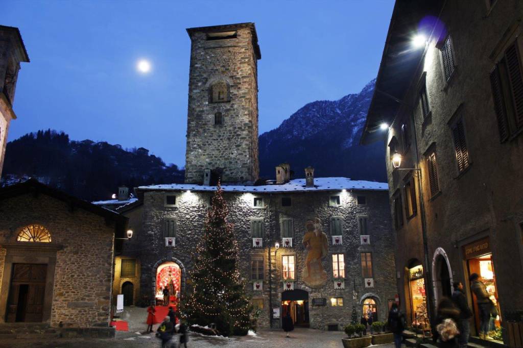 Immagini Casa Babbo Natale.A Gromo C E Gia Aria Di Festa Apre La Casa Di Babbo Natale Bergamo News