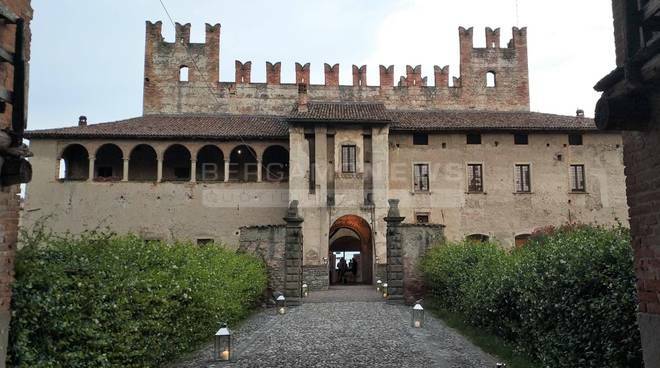 Zucche, carrozze e medioevo: un fine settimana tra borghi e castelli