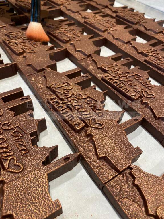 Lo Skyline Di Citta Alta Sulla Barretta Di Cioccolato Forza