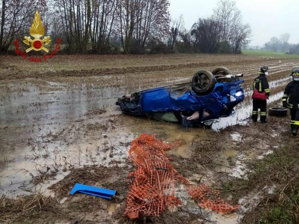 auto fuoristrada vigili del fuoco 