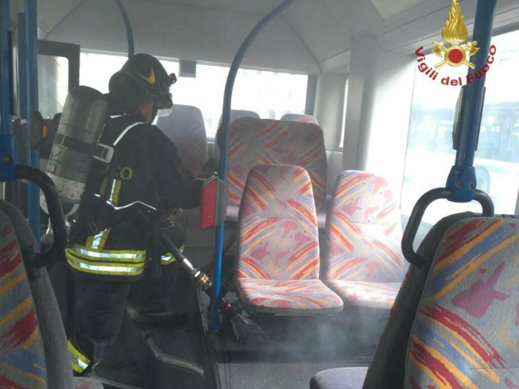 fiamme Bus