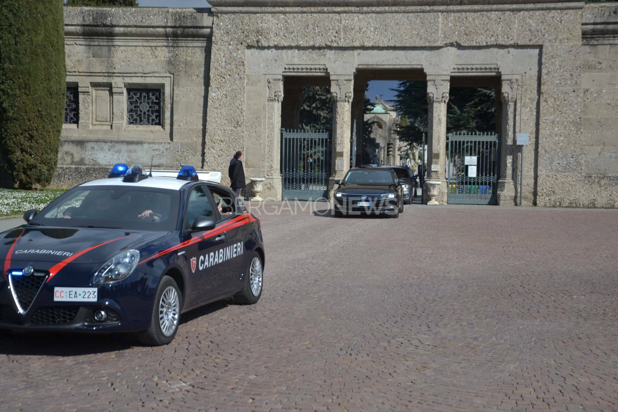 Il premier Draghi al Cimitero di Bergamo