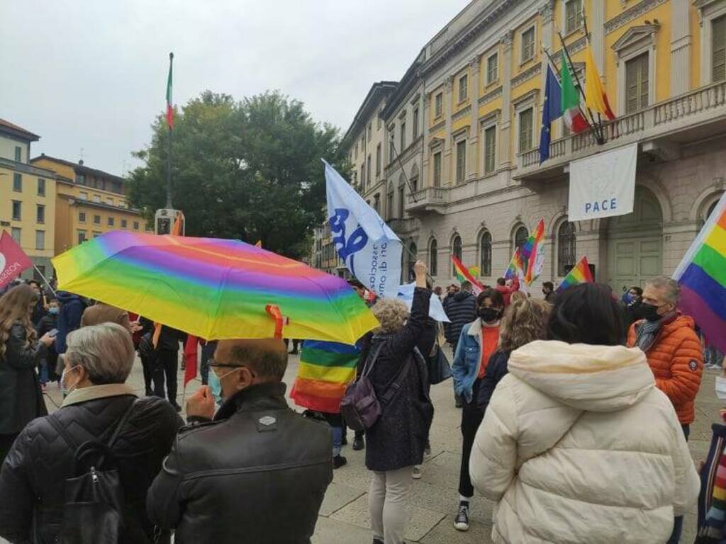 Stop al DDL Zan, Bergamo scende in piazza