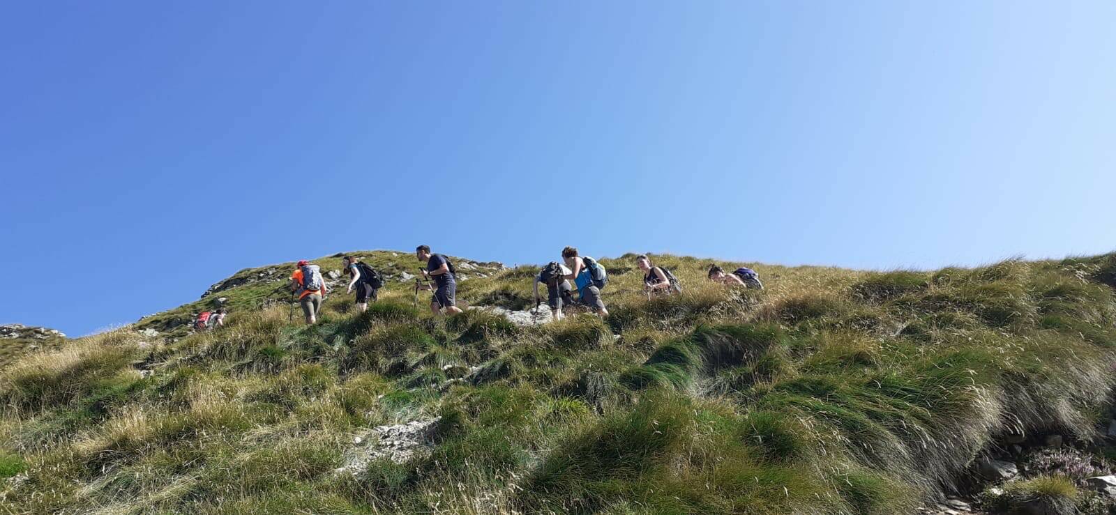 Il Rifugio Alberto Grassi, un fresco ristoro all'ombra del Pizzo Tre Signori 