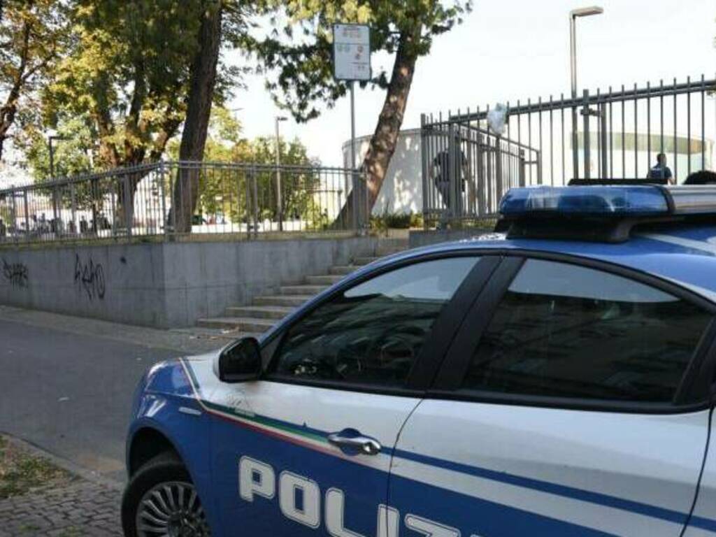 polizia stazione