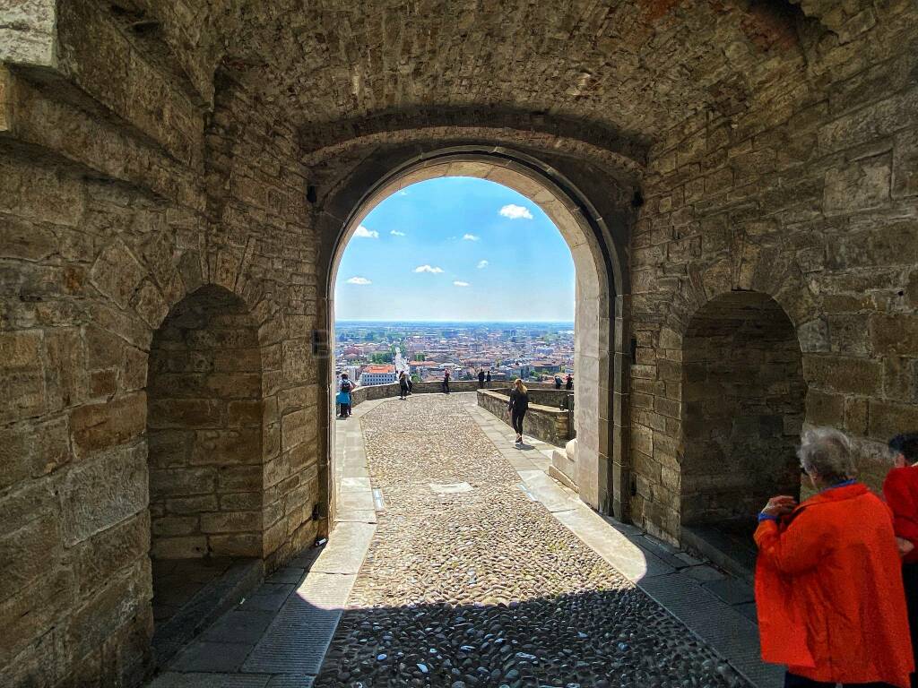 Bergamo città generica meteo - foto di Matteo Cavestro