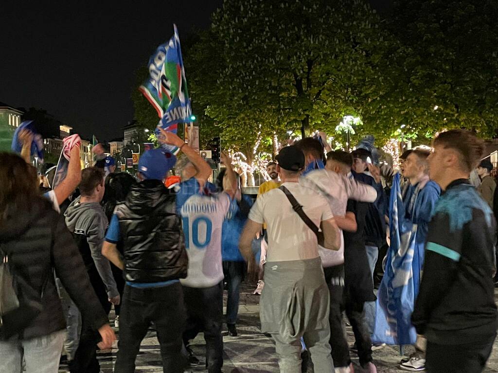 Il Napoli vince lo Scudetto: anche a Bergamo scatta la festa