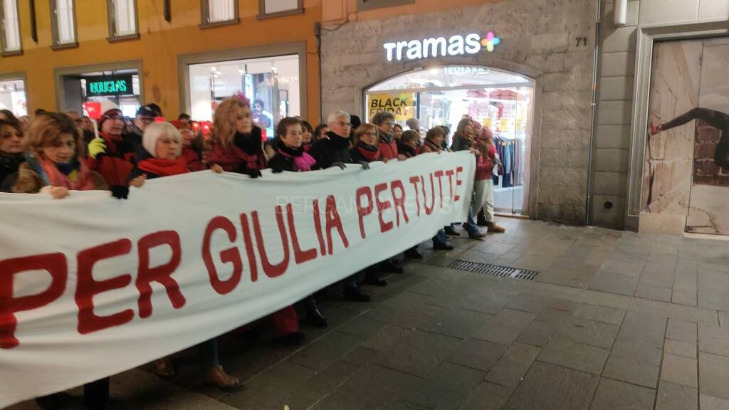 La fiaccolata per Giulia e le donne vittime di violenza