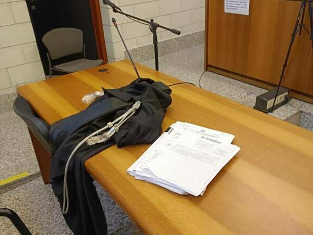 tribunale, pubblico ministero, sentenza, giustizia, aula, avvocato