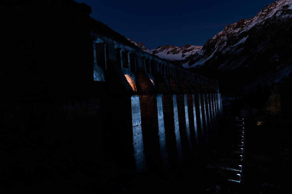 Disastro della diga del Gleno, l'illuminazione notturna per i 100 anni dalla tragedia