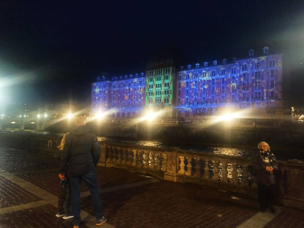 San Pellegrino si illumina e colora per Natale