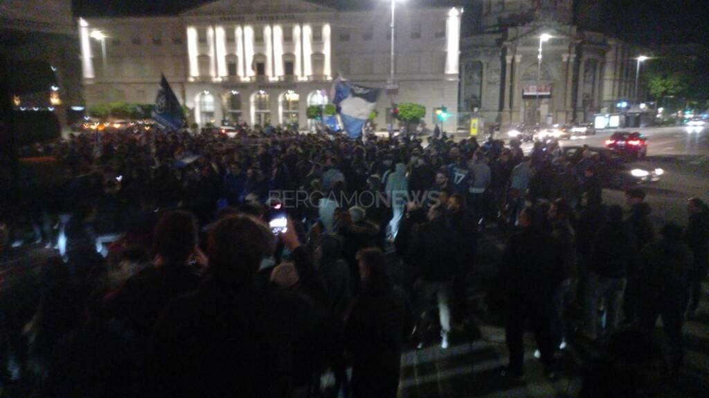 Atalanta in semifinale: la festa in Porta Nuova a Bergamo