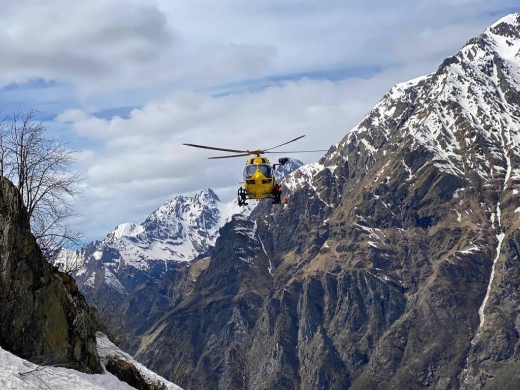 Coppia di escursionisti infortunati sul Pizzo Arera: interviene l’elisoccorso