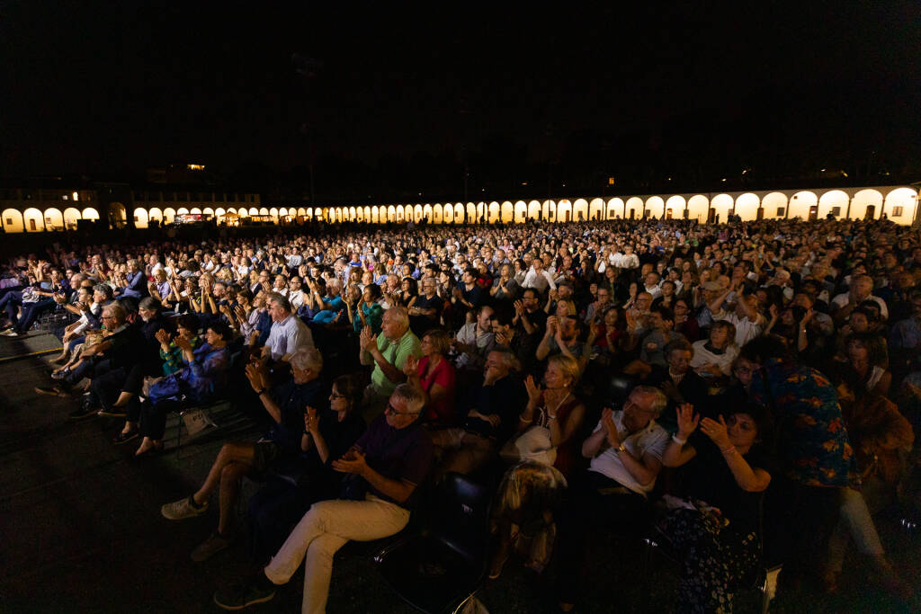 lazzaretto estate, evento, concerto, gente, pubblico, discoteca, 