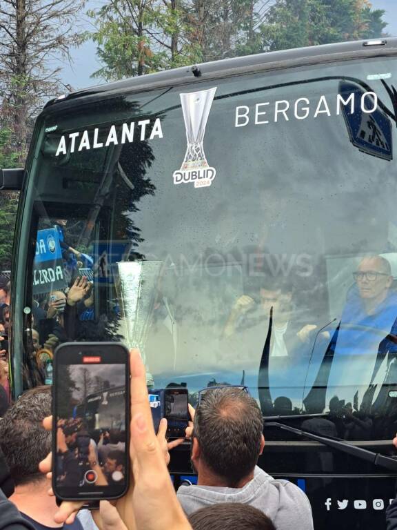 L'Atalanta a Zingonia con la coppa