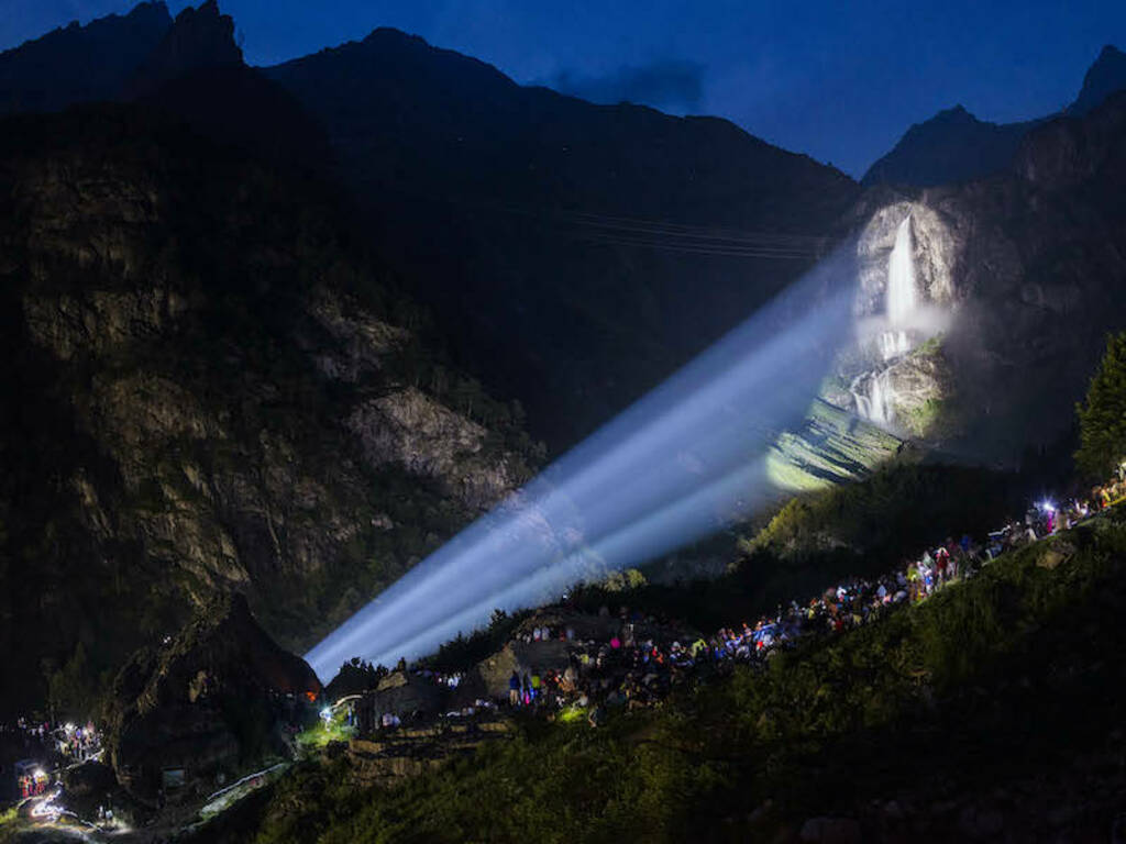 Apertura in notturna delle Cascate del Serio