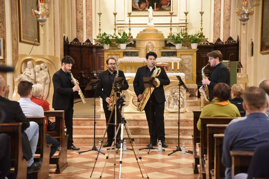 Entusiasmo a Comun Nuovo per "I colori dell'aria" con il Vagues Saxophone Quartet