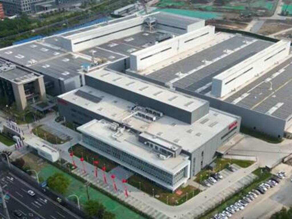 eutron cresce in cina a Wuxi