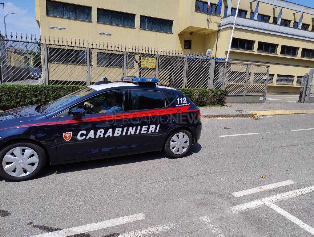 comando provinciale carabinieri bergamo via delle valli