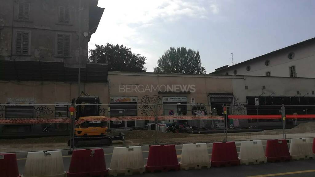 Bergamo, il cantiere in via Camozzi