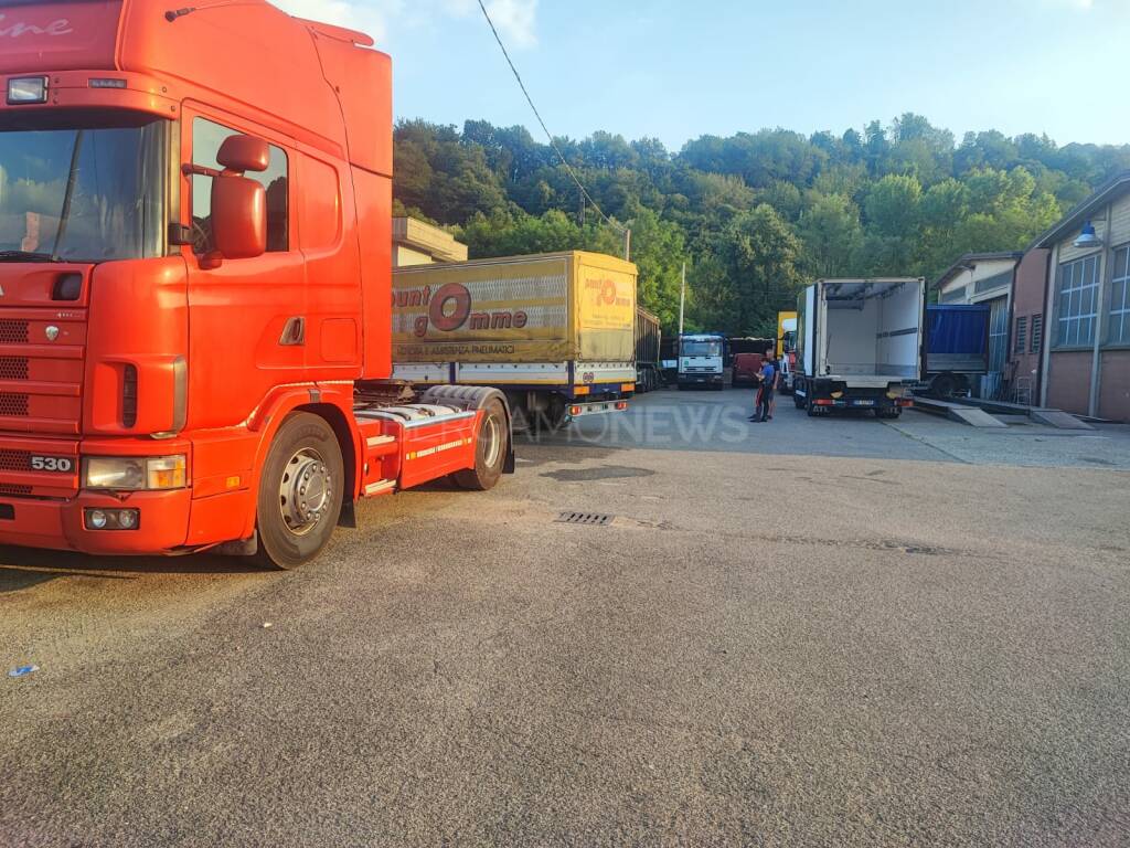 Pontida, uomo di 44 anni investito da un camion