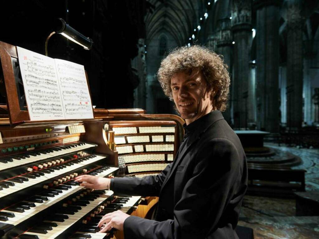 L'organista Roberto Olzer a Trento con il Primo Libro di canzoni per sognare